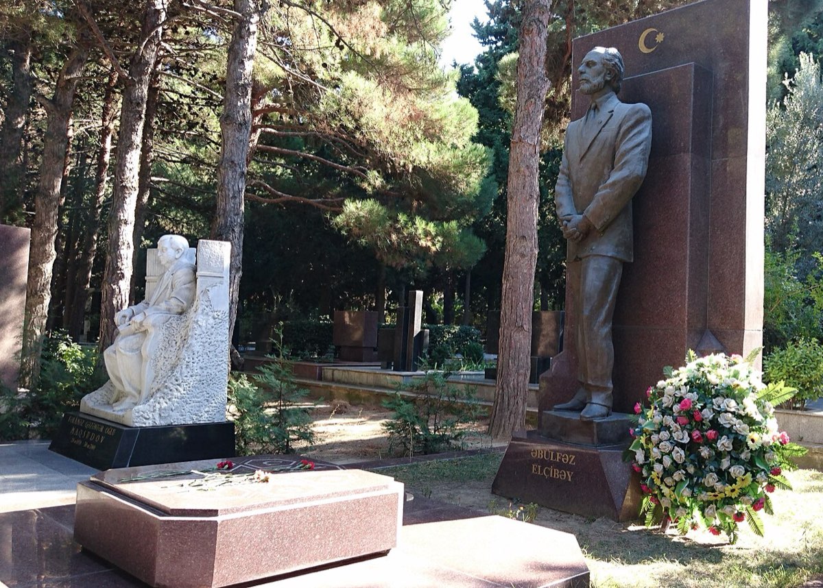 EBULFEZ ELÇİBEY